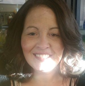 Meet your Posher, Yolanda